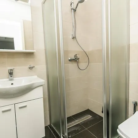 Modern In The Heart Of The Center! 公寓 *