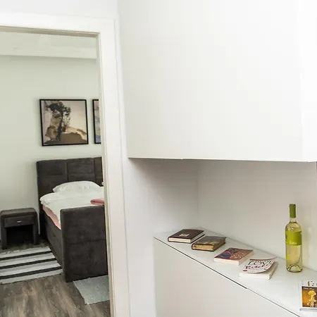 Modern In The Heart Of The Center! *