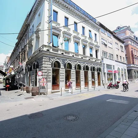 Modern In The Heart Of The Center! 公寓 *